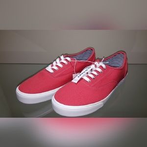 Men's Old Navy Shoes in Red Size 11